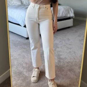 Abercrombie Curve Love Ultra High Rise Ankle Straight Jean in Cream